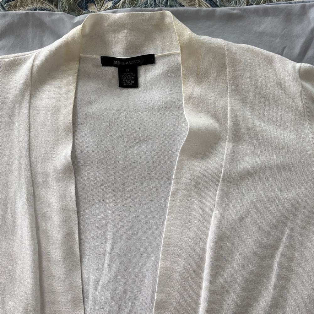 89th & Madison Cream Cardigan